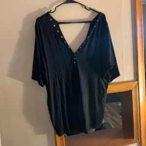 Size 2 Torrid Super Soft Knits shirt
